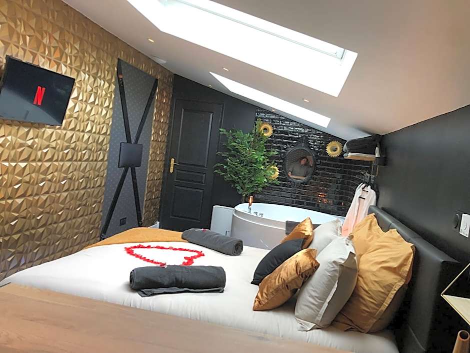 Playroom et Nuit Insolite