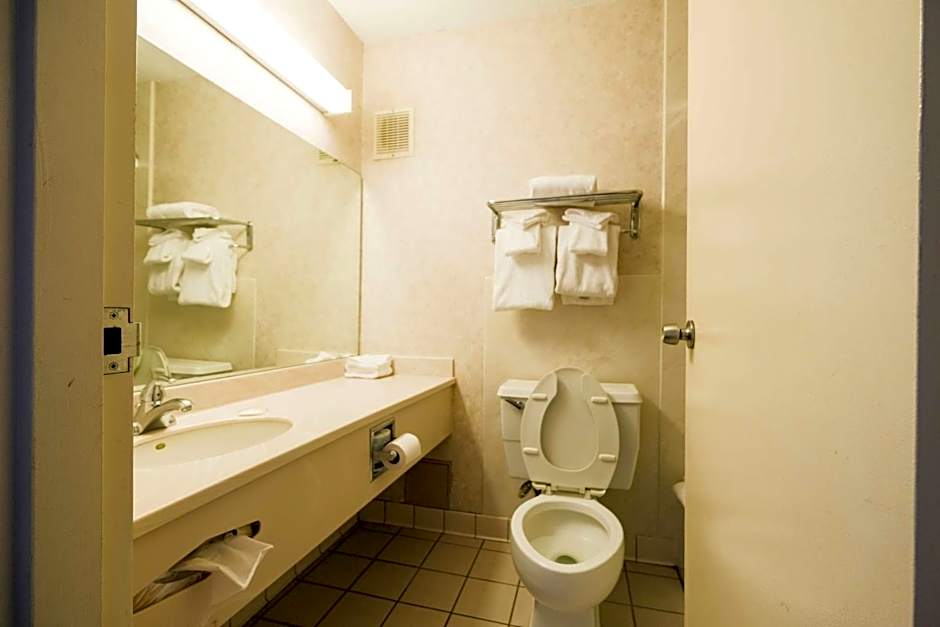 Fireside Inn & Suites Portland