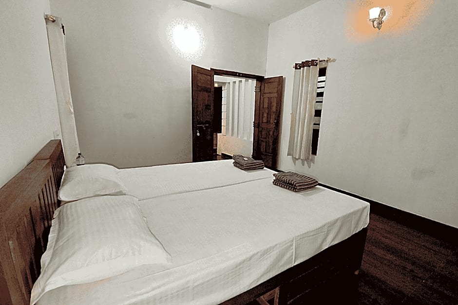Photo 1 of 7 of Classic 1 Double Bed or 1 Twin Bed