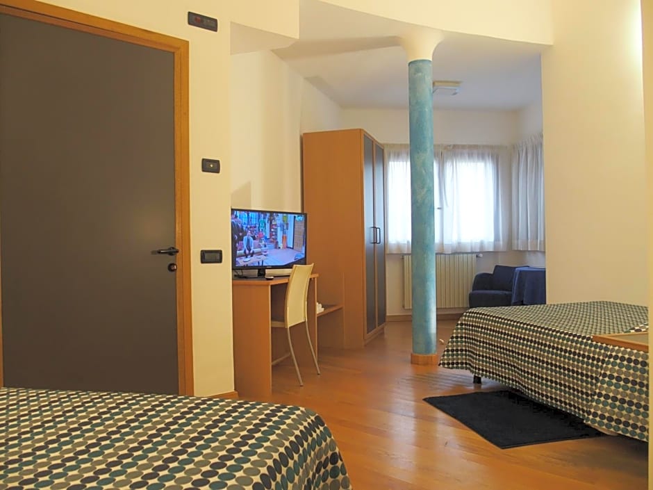 Hotel Eden