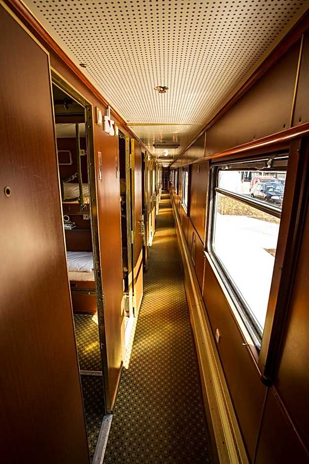 Train Lodge Amsterdam