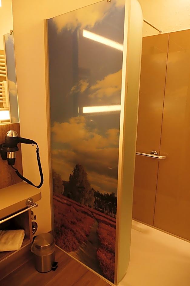 Meyn's Apartments & Hotel