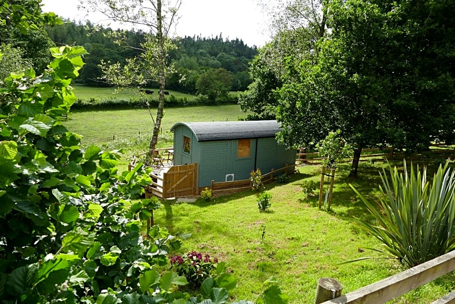 The Lookout Shepherd's Hut