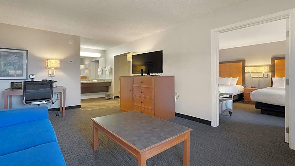 Howard Johnson by Wyndham Sacramento Downtown