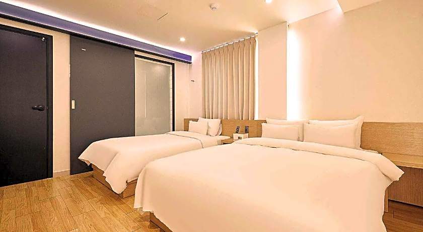 H-AVENUE Hotel NamChuncheon