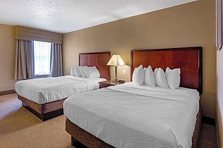 Queen Room with Two Queen Beds - Non-Smoking