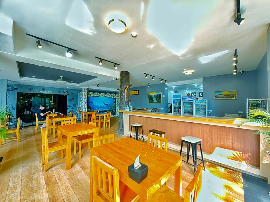 Pescadores Suites Moalboal