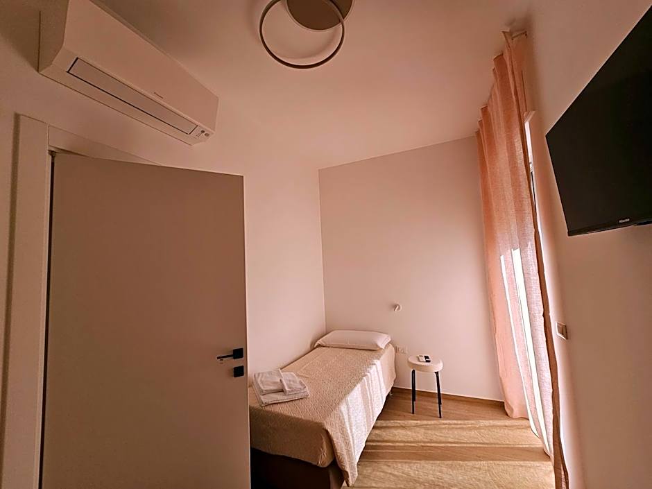 Maria's Home by MONHOLIDAY