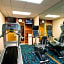 Fairfield Inn & Suites by Marriott Allentown Bethlehem/Lehigh Valley Airport