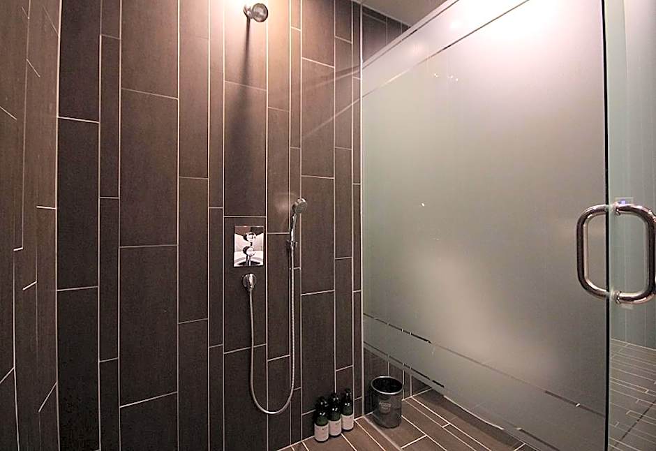 Almond Hotel Busan Station