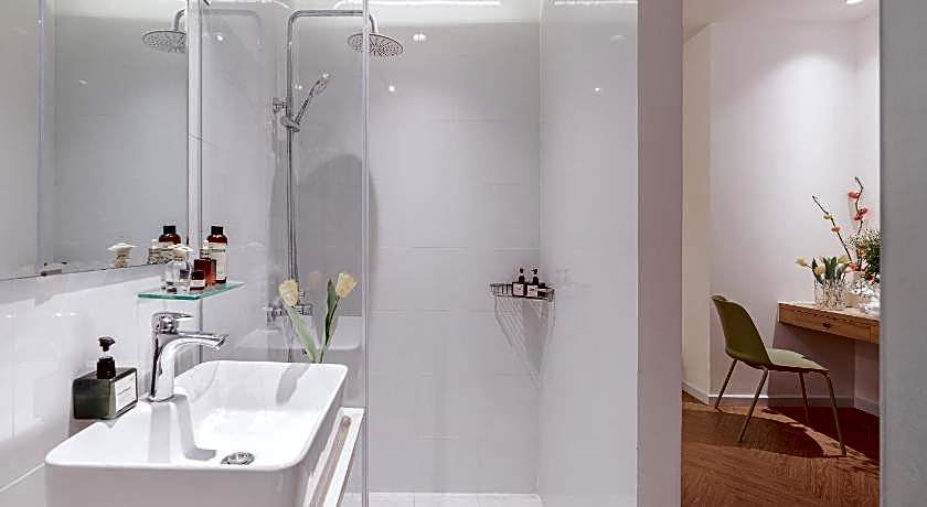 Express by M Village Điện Biên Phủ Q3