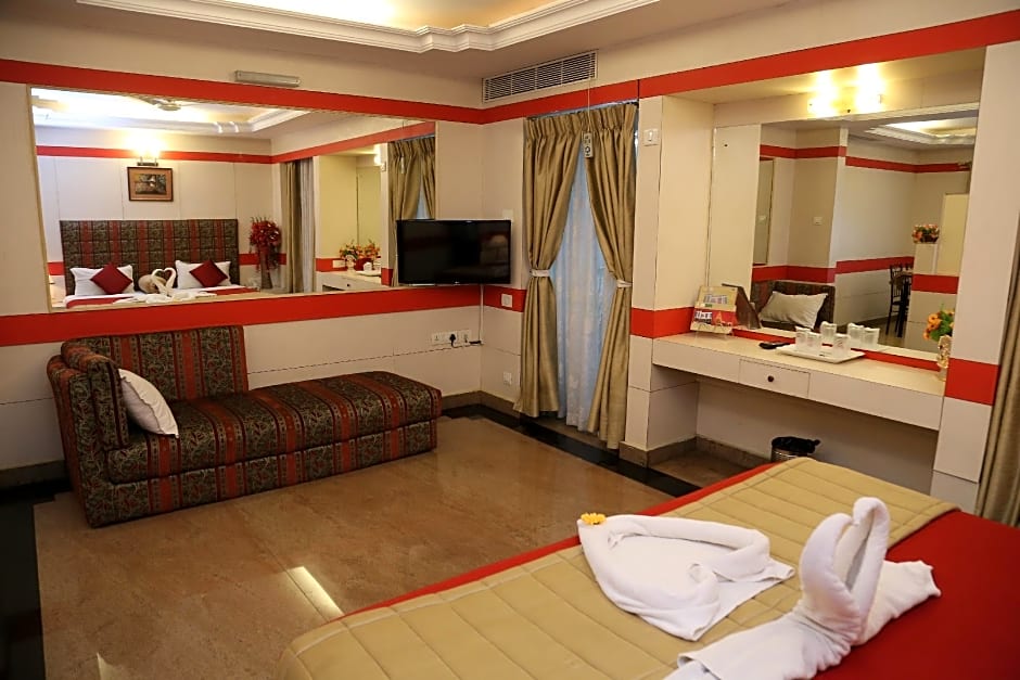 Hotel Le Garden – Experience Serenity Near Sacred Temples