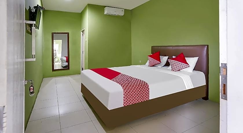 OYO Life 91027 Note Hotel Syariah