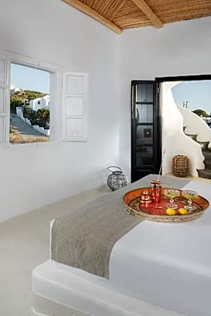 Upper Floor Double Room with Plunge Pool