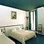 Avenir Hotel