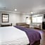 Super 8 By Wyndham Inglewood/LAX