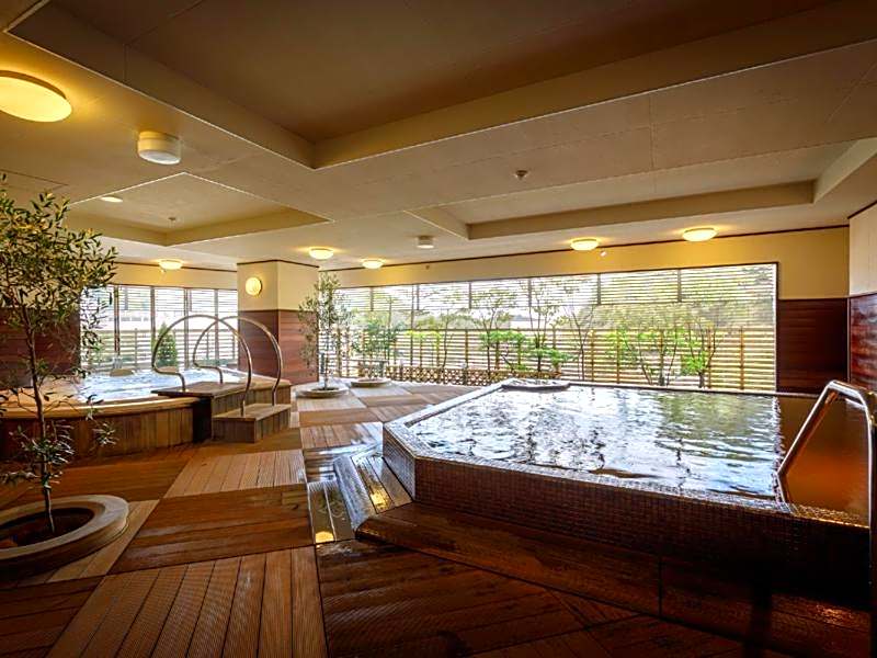 Nakanobo Zuien (Adult Only)