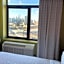 Holiday Inn Express Long Island City E New York By IHG