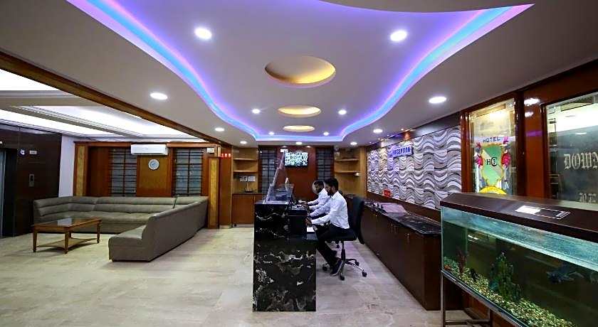 Chetan International Hotel