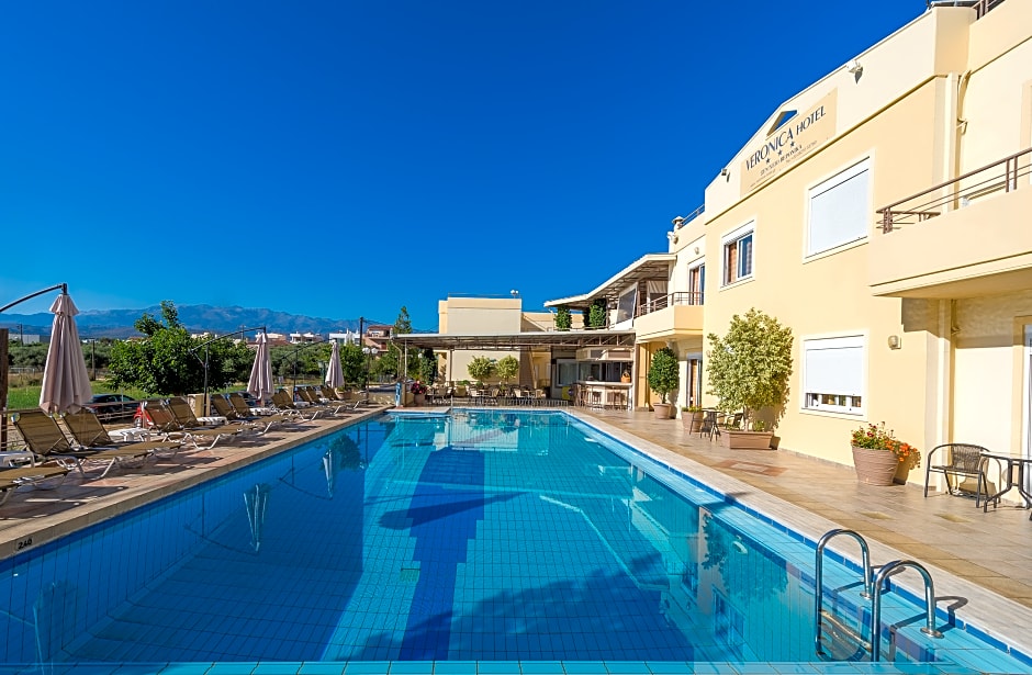 Veronica Hotel