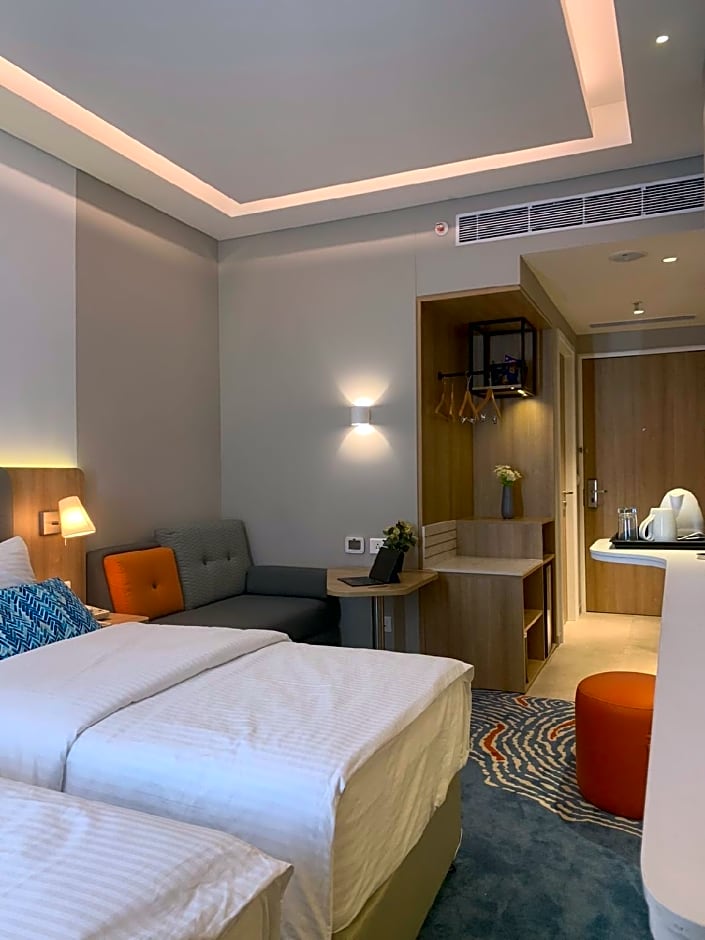 Holiday Inn Express Bengaluru Bommasandra By IHG