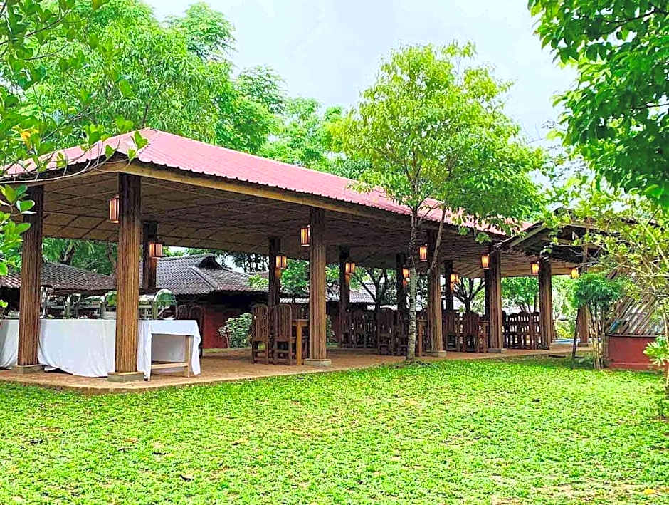 Hill Garden Hotel