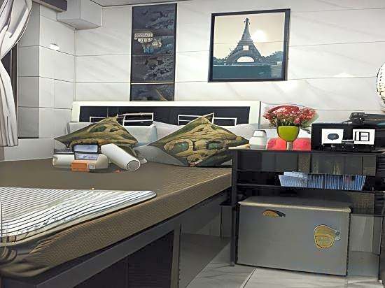 Skystar Hostel