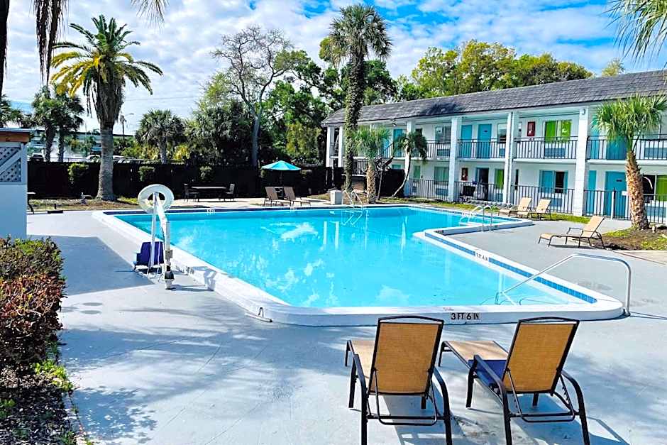 Rodeway Inn Clearwater - Central