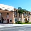 Super 8 by Wyndham Bakersfield South CA