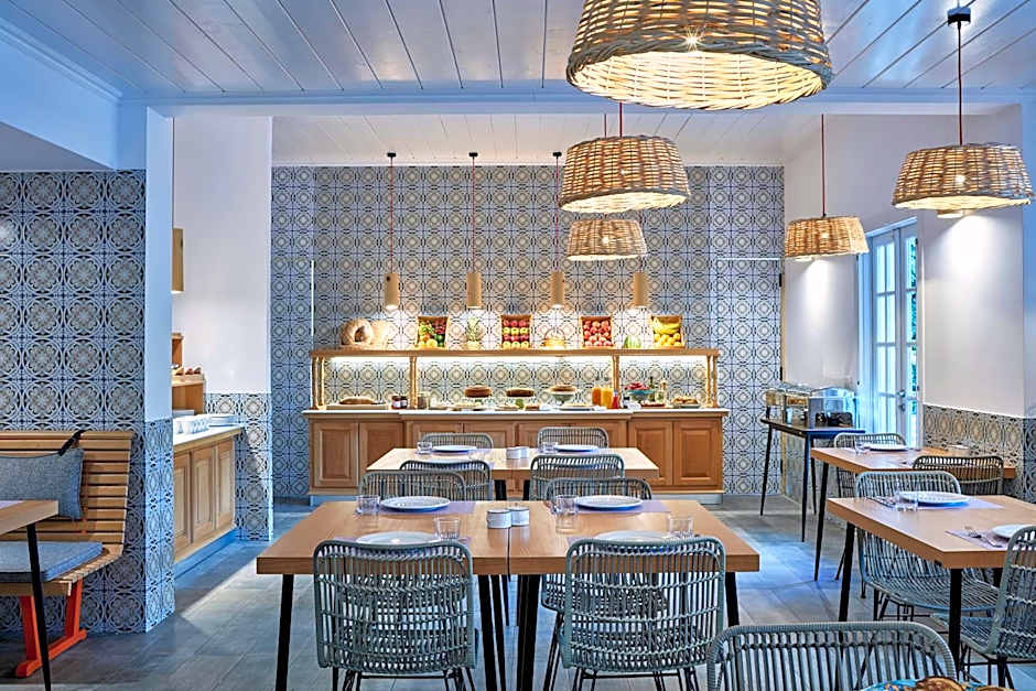 Angelina Boutique Escape