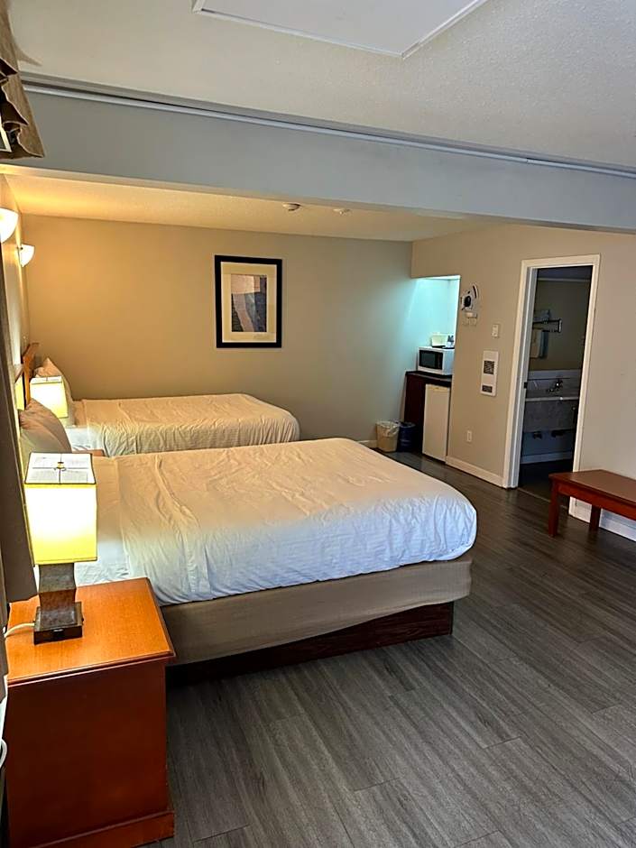 Travelodge by Wyndham Langley City