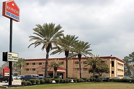 Ramada Bush Intercontinental Airport