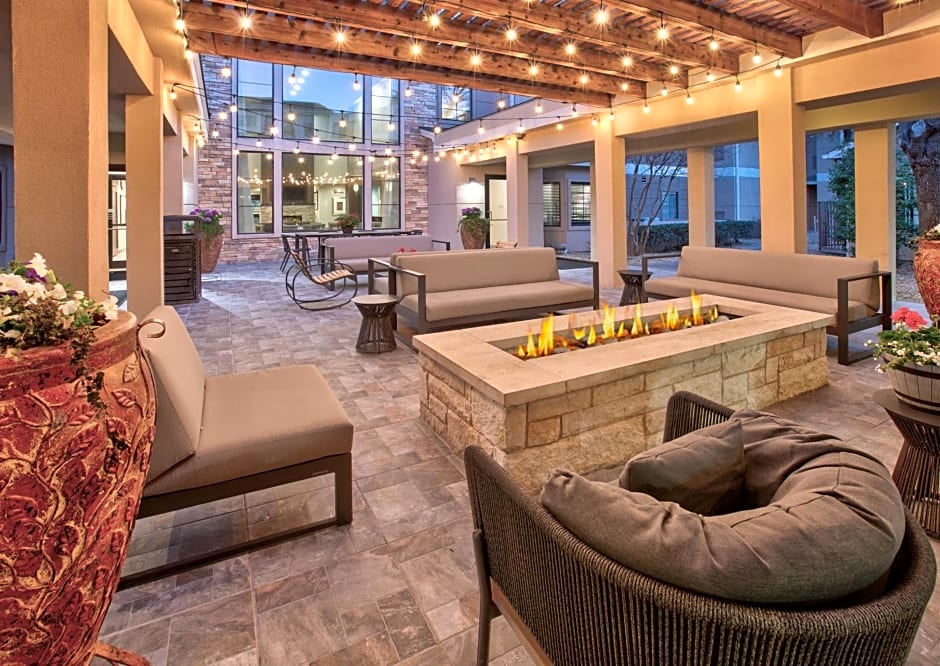 Staybridge Suites Plano By IHG