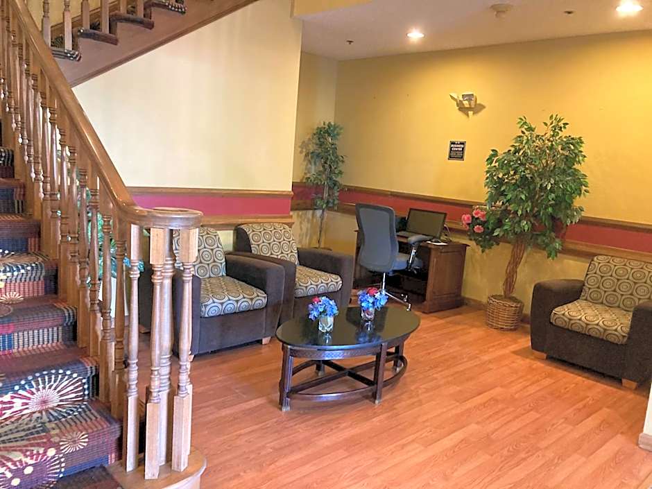 Super 8 by Wyndham Martinsville