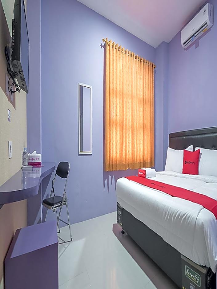 RedDoorz @ Gatot Subroto Street Bandung 3