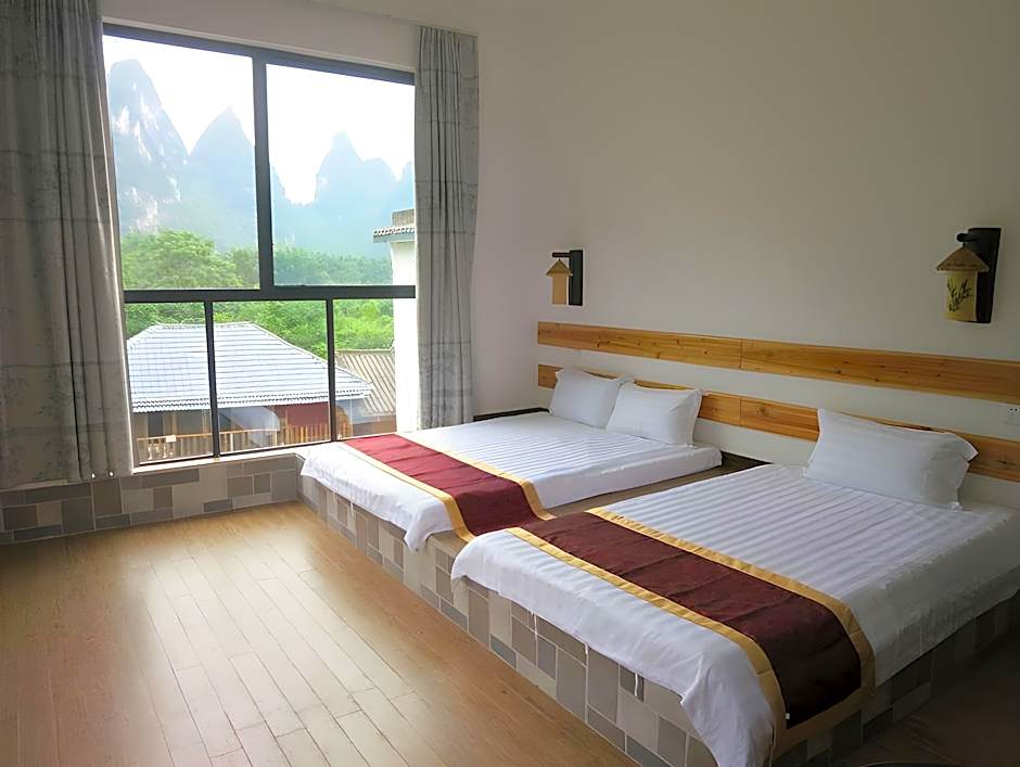 Yellow Cloth Reflection Inn