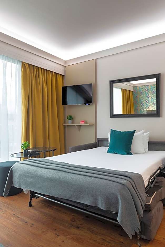 Hotel Charlemagne by Happyculture