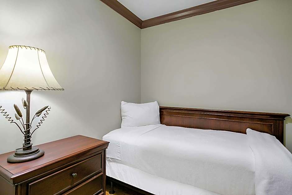 Water Street Hotel & Marina, an Ascend Collection Hotel