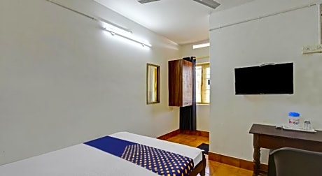 SPOT ON Vinayaka Tourist Home