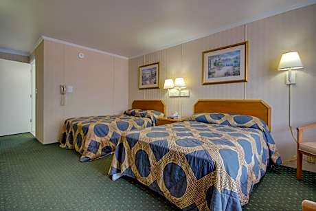 2 Double Bed Oceanfront
