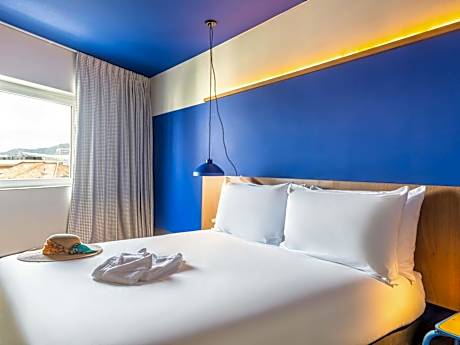 greet hotel Marseille Parc Chanot Velodrome