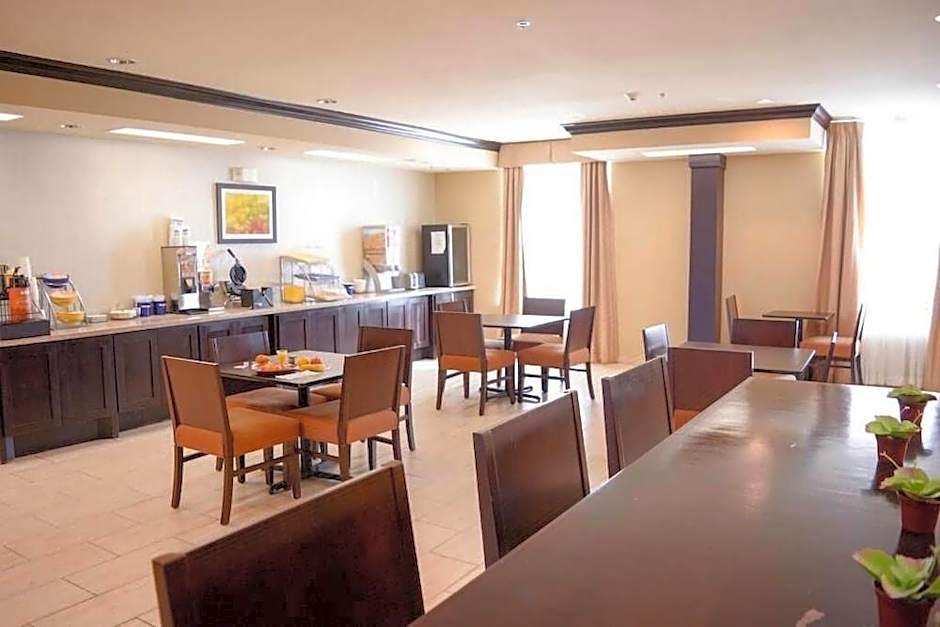 Cotulla Express Inn