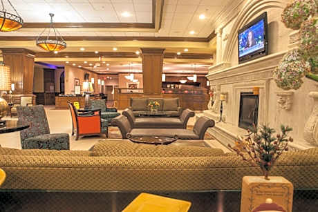 Decatur Conference Center And Hotel