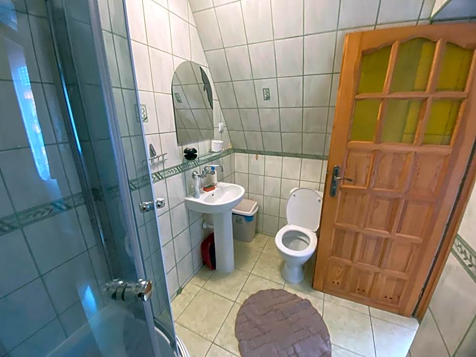 Wynajem Pokoi gościnnych Jaś i Małgosia