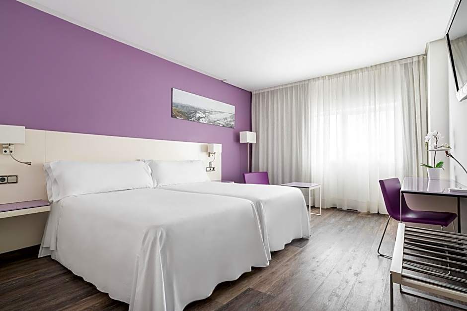Photo 1 of 12 of 1 Double Bed or 2 Beds