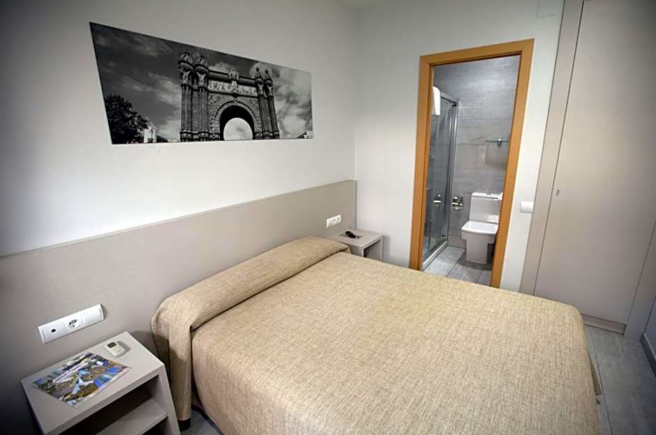 Hotel Ciutat De Sant Adria