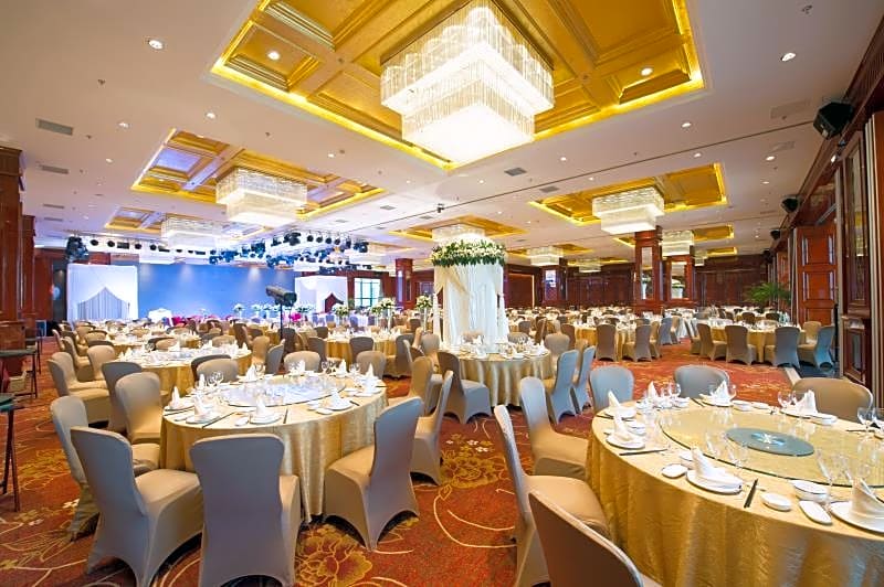 Chongqing Huachen International Hotel