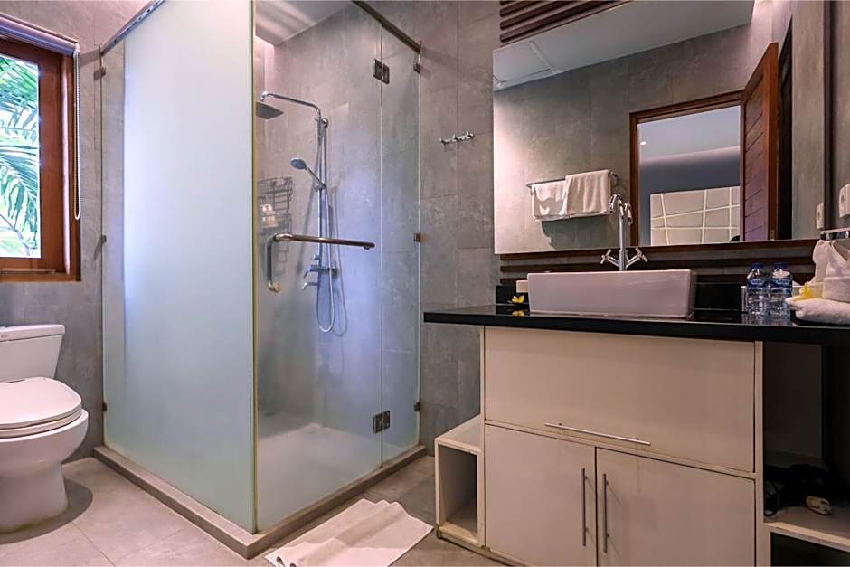 Villa Orange 3BR Seminyak by Exotic Bali Properties