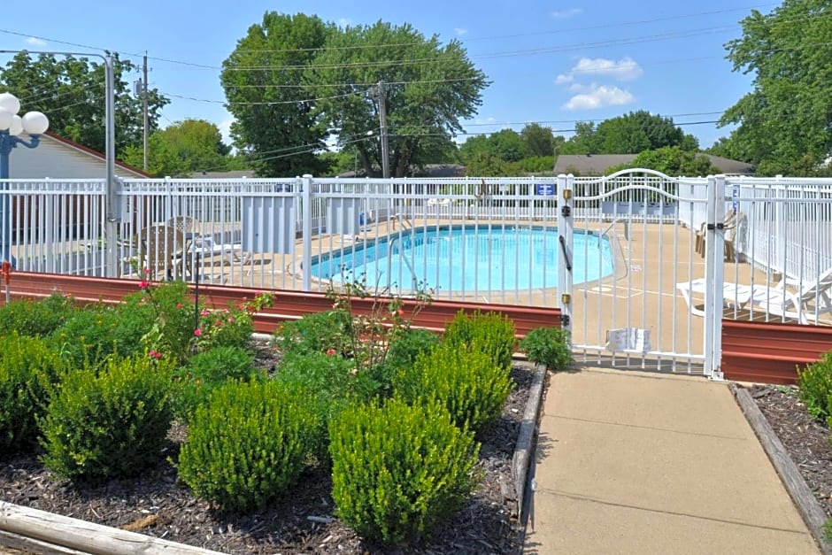 Americas Best Value Inn and Suites Siloam Springs
