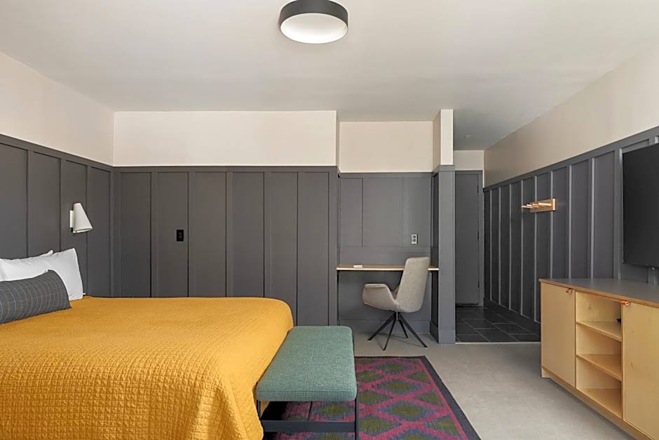 The Coachman Hotel